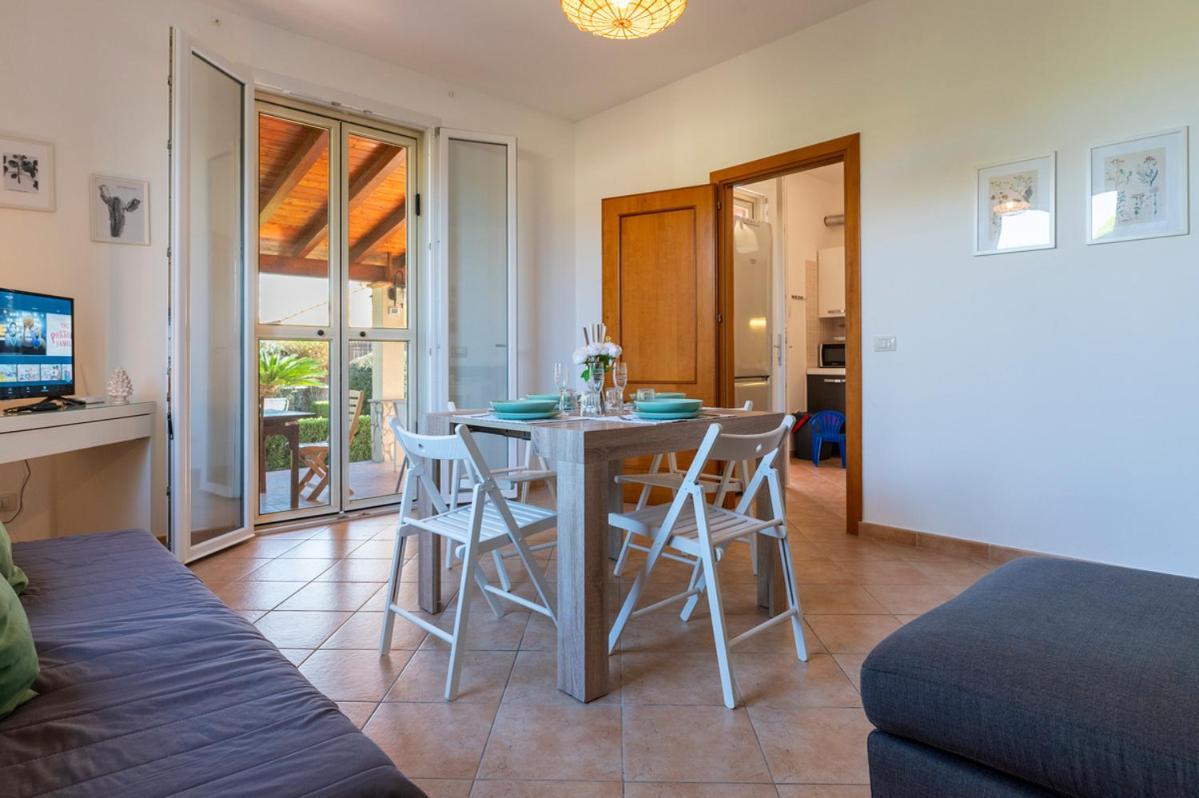 Villa Plumeria Campofelice Di Roccella Luaran gambar