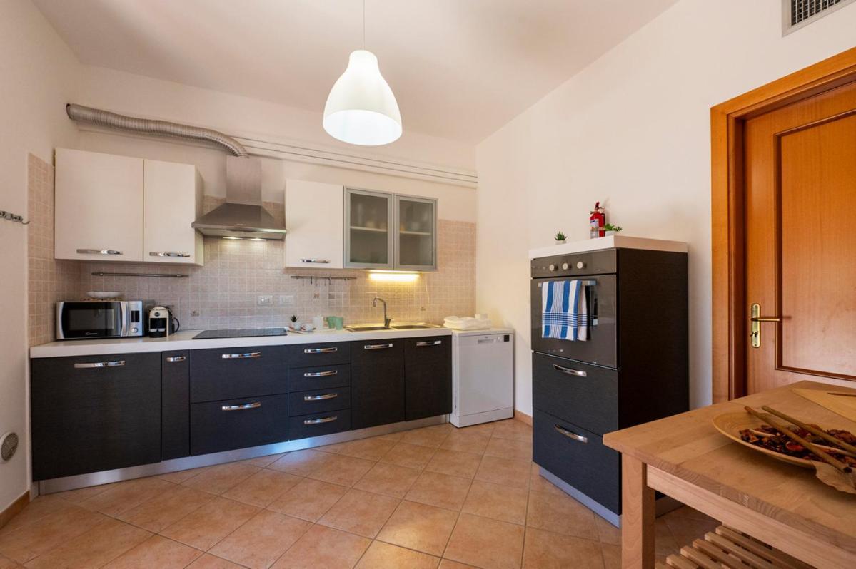 Villa Plumeria Campofelice Di Roccella Luaran gambar